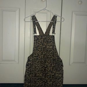 Overall dress
